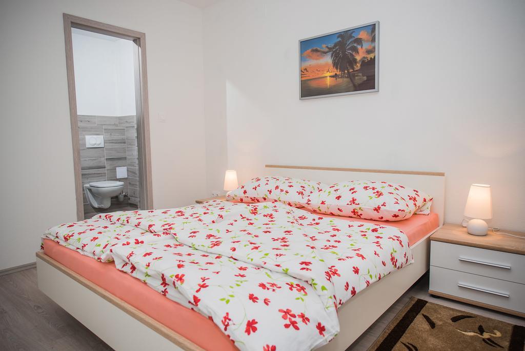 Apartment Grabovac Каштела Номер фото