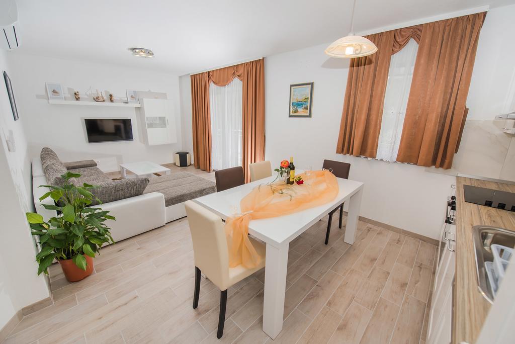 Apartment Grabovac Каштела Номер фото