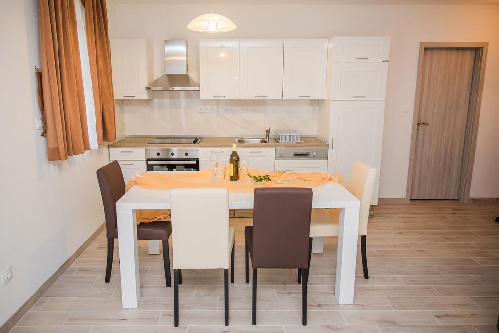 Apartment Grabovac Каштела Номер фото